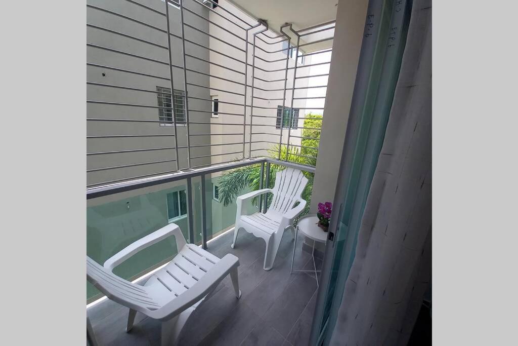 Confortable Apartamento De 3 Tres Habitaciones, Con Hermosa Vista De Area Verde, Ademas De Piscinas Y Juegos Infantiles En Area Recreativa Santiago De Los Caballeros Ngoại thất bức ảnh